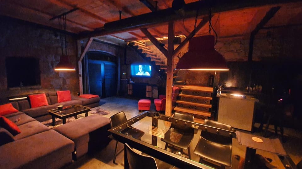 Living room, Seating area, Evening entertainment