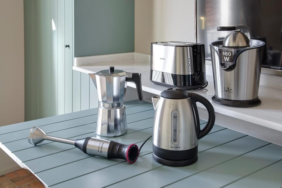 Coffee/tea facilities, Kitchen or kitchenette