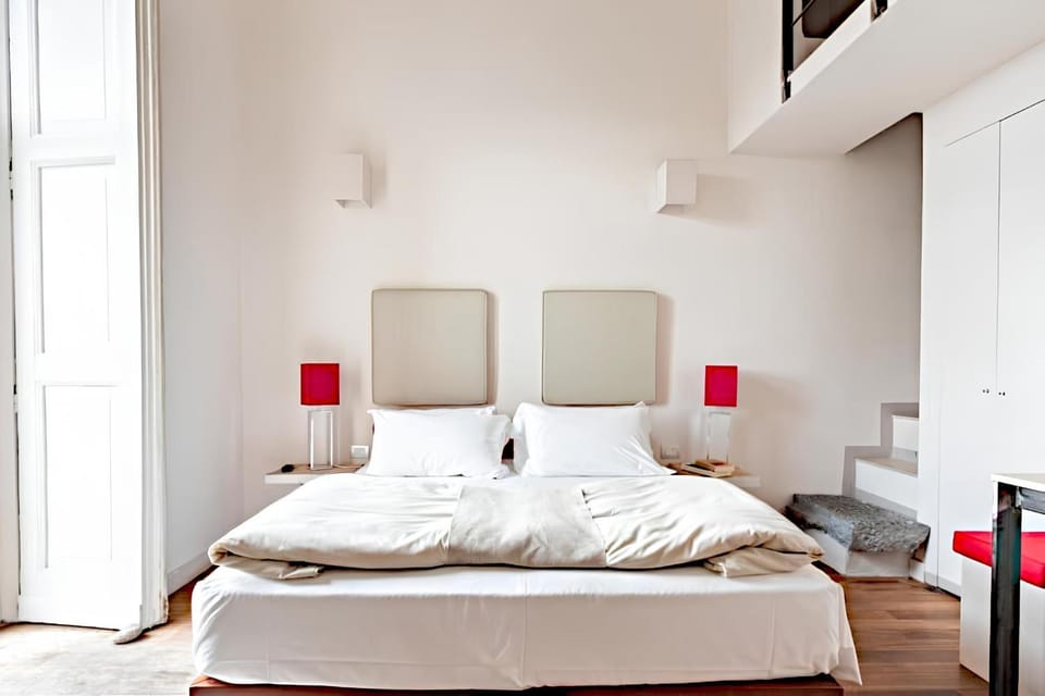 Bed, Photo of the whole room, Bedroom, air conditioner
