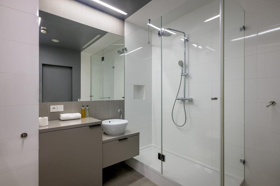 Shower, Bathroom