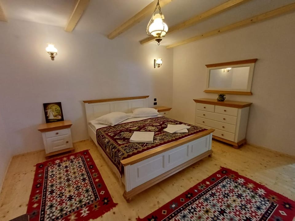 Casuta din Valea Regilor Nature lodge in Romania