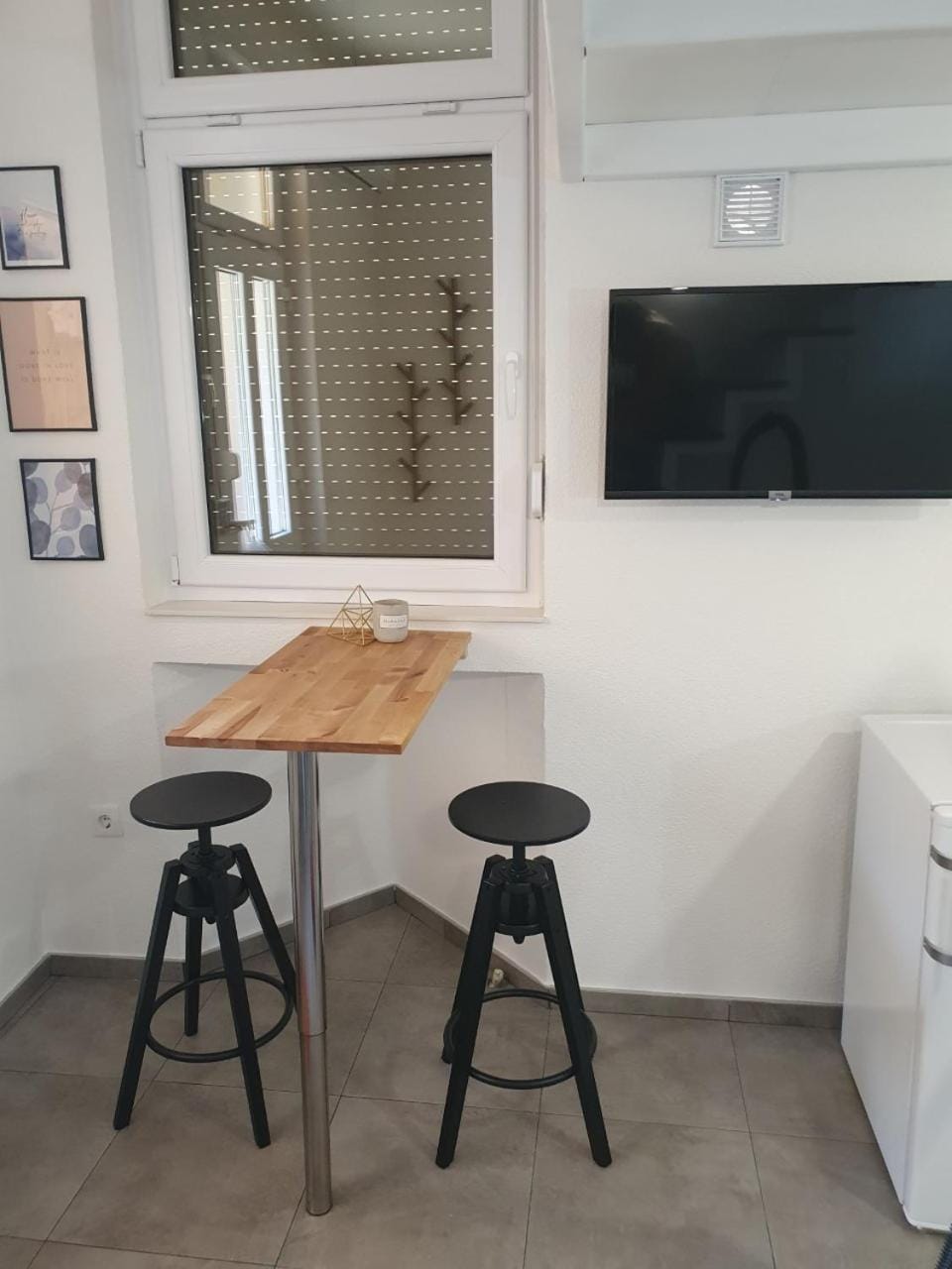 TV and multimedia, Dining area