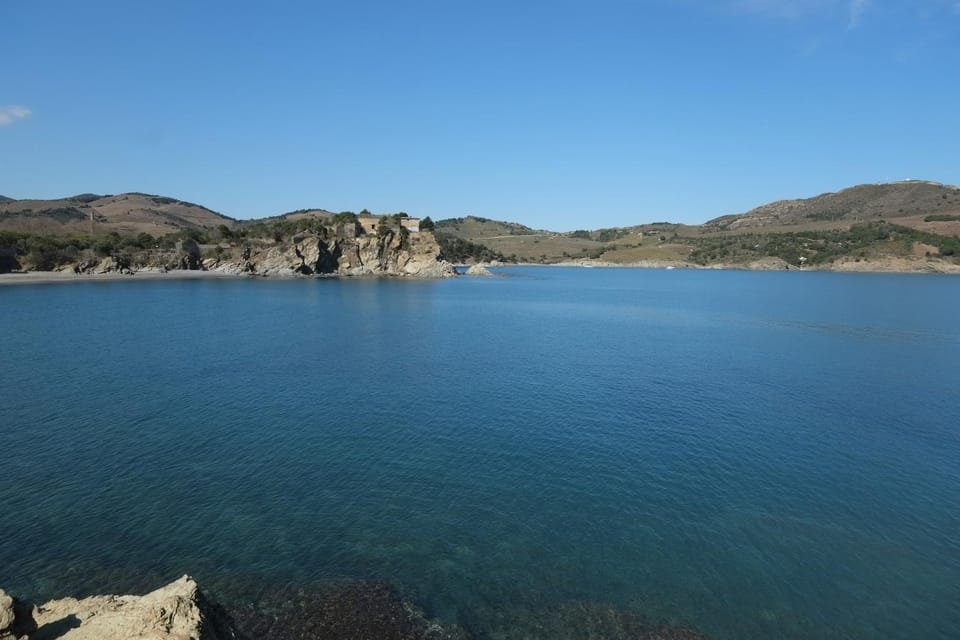 Nearby landmark, Day, Natural landscape, Activities