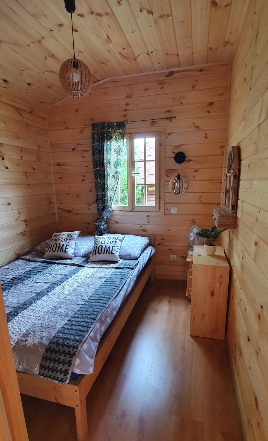 Domek drewniany nad jeziorem House in Poland