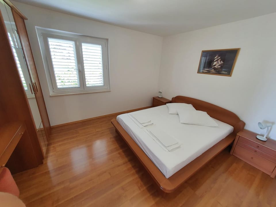 Apartmani Lončar Apartment in Brela