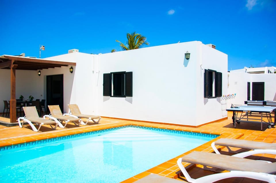 Villa Conil with heated pool and air conditioning Villa in Playa Blanca