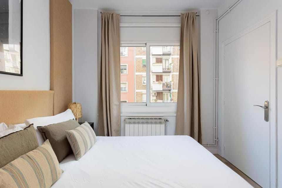 Stylish 3 Bedroom Apartment Apartment in Barcelona