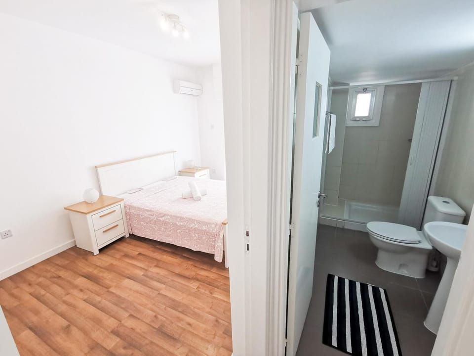 Bathroom, Bedroom