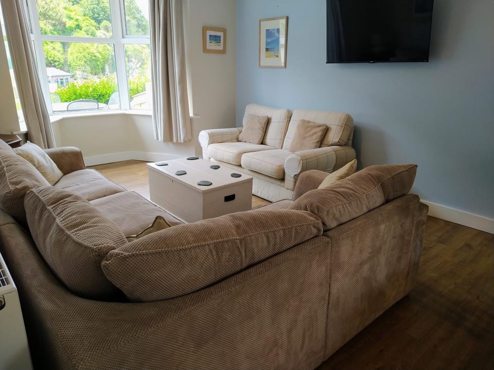 Living room, Sea view