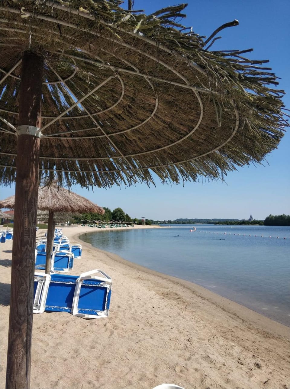 Nearby landmark, Restaurant/places to eat, Natural landscape, Children play ground, Fishing, Golfcourse, Horse-riding, Minigolf, Snorkeling, Beach, Aqua park, Windsurfing, Canoeing, Hiking, Cycling, Diving, Evening entertainment, Shopping Area