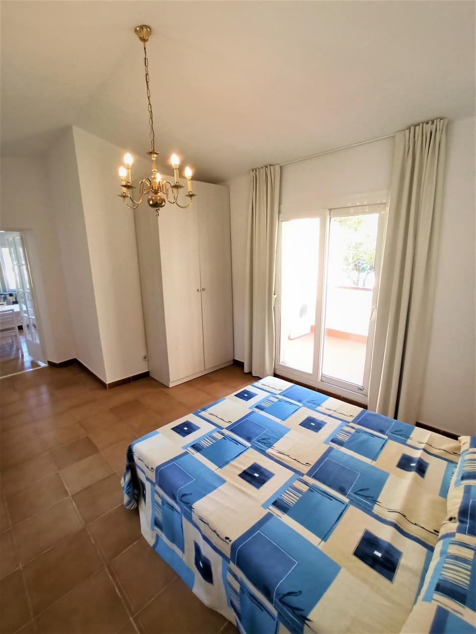 Bed, Photo of the whole room, Decorative detail, Bedroom