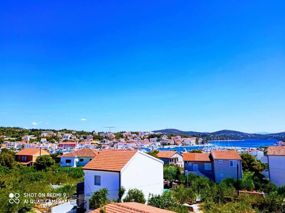 Apartmani Henjak Apartment in Tisno