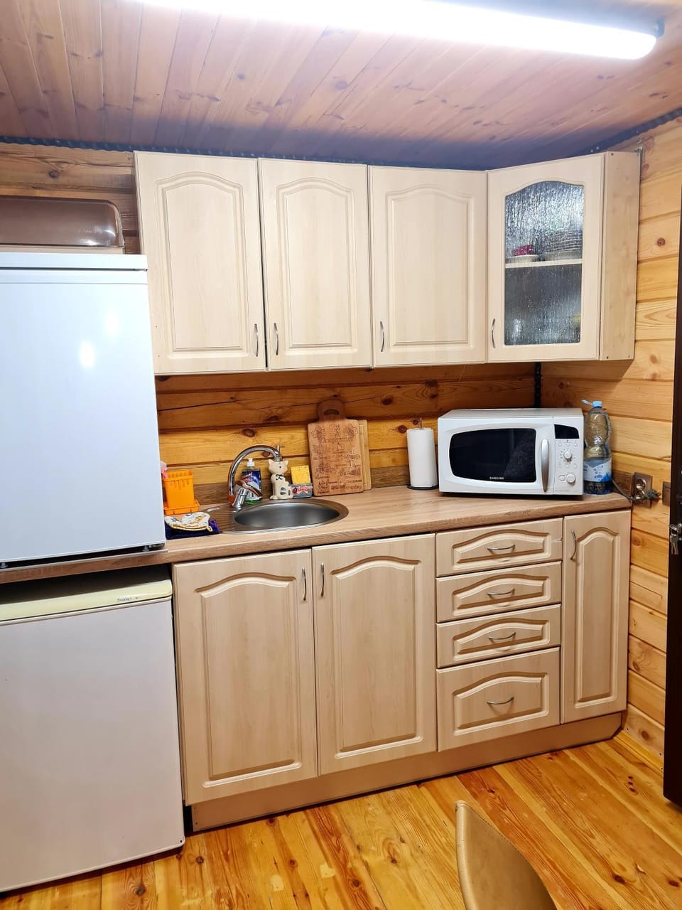 Coffee/tea facilities, Kitchen or kitchenette, minibar, stove