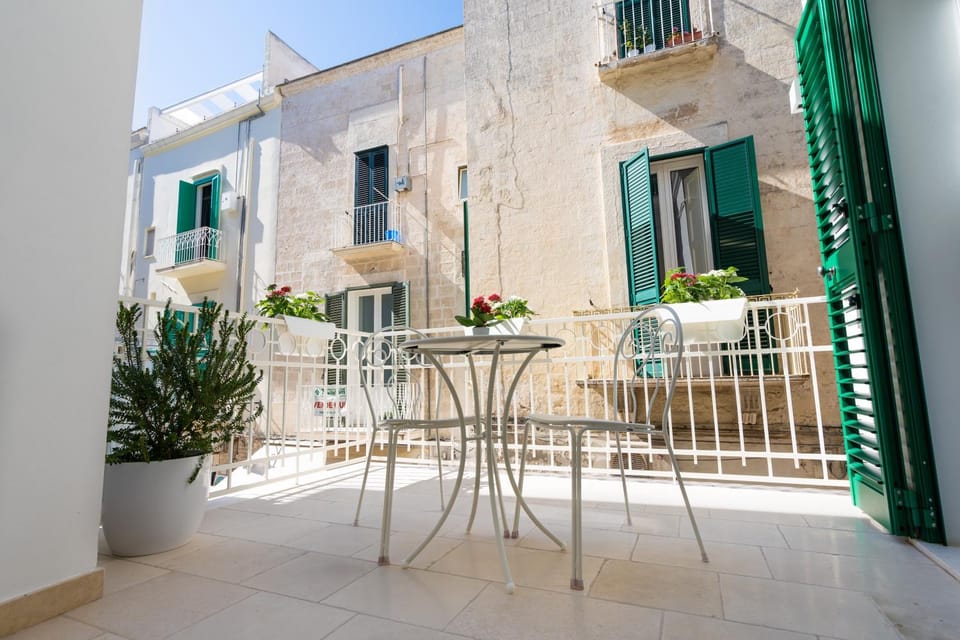 Patio, Balcony/Terrace
