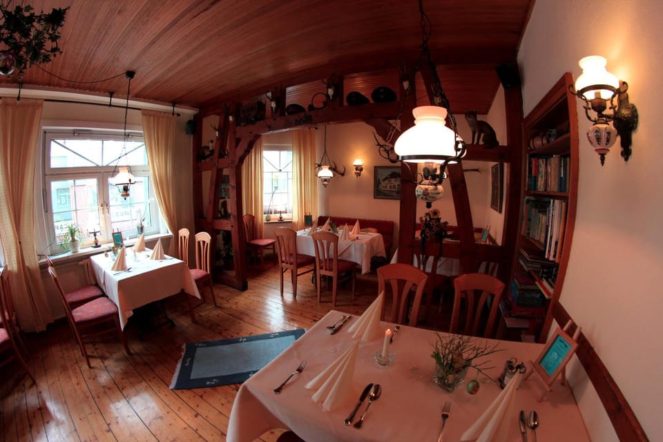 Restaurant/places to eat