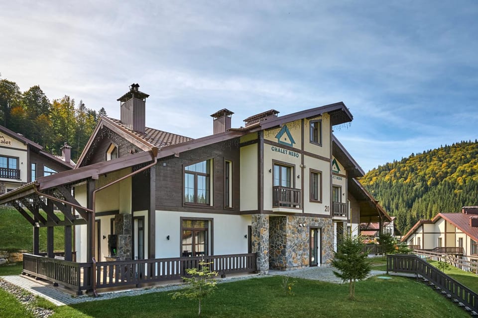Property building, Day, Natural landscape, Mountain view
