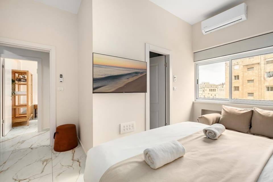 Ben Yehuda Pearl by TISHREI Apartment in Jerusalem