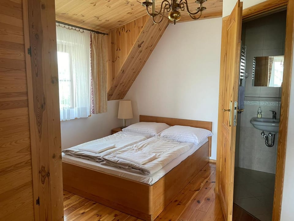 Biały Dworek Bed and Breakfast in Miedzyzdroje