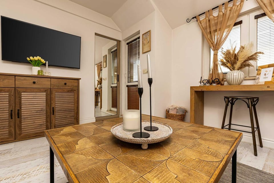 Stylish 1BD Flat with a terrace near the centre of Plovdiv by Flat Mаnager Apartment in Plovdiv