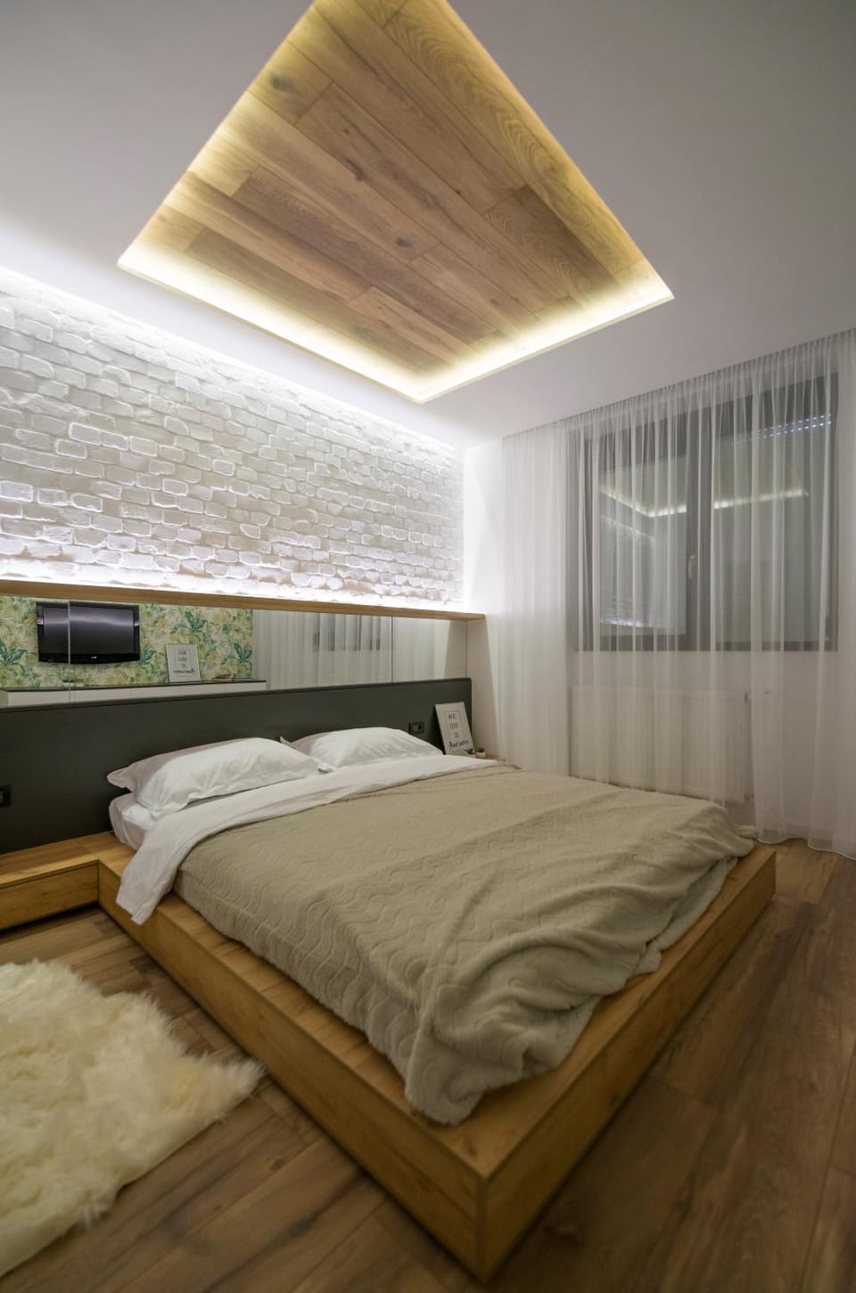 Elisabetin Residence: Central and Unique Design Apartment in Timisoara