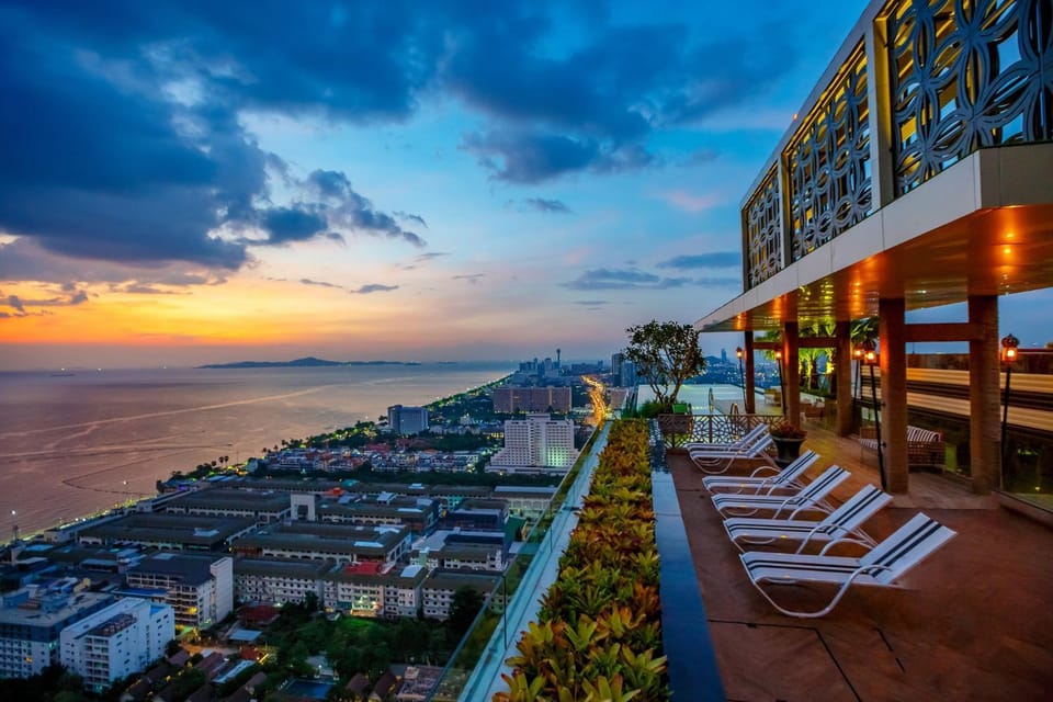 Riviera Jomtien Beach by MonthStayZ Thailand Apartment in Pattaya City