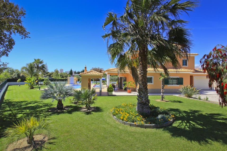 Villa João Paulo Villa in Olhos de Água