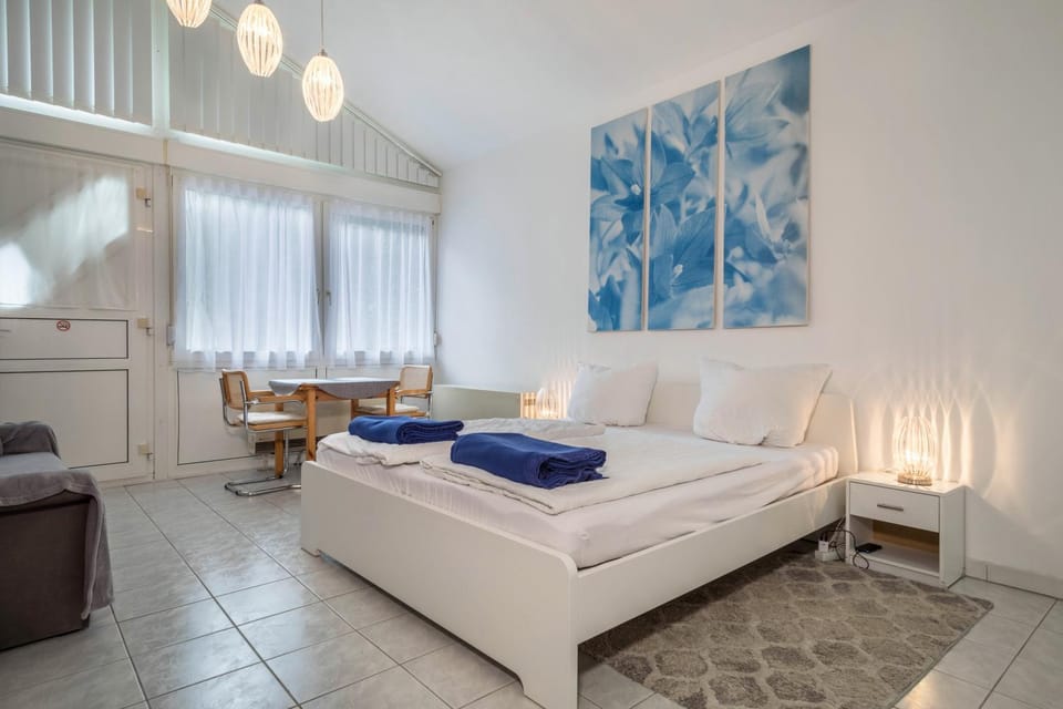 Living room, Bedroom