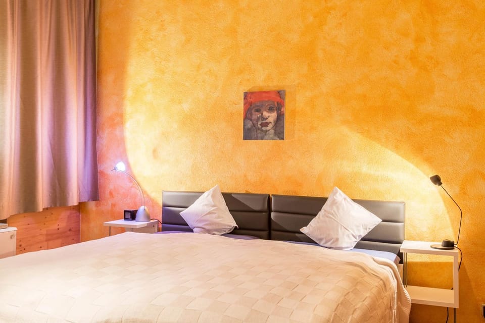 Living room, Bedroom