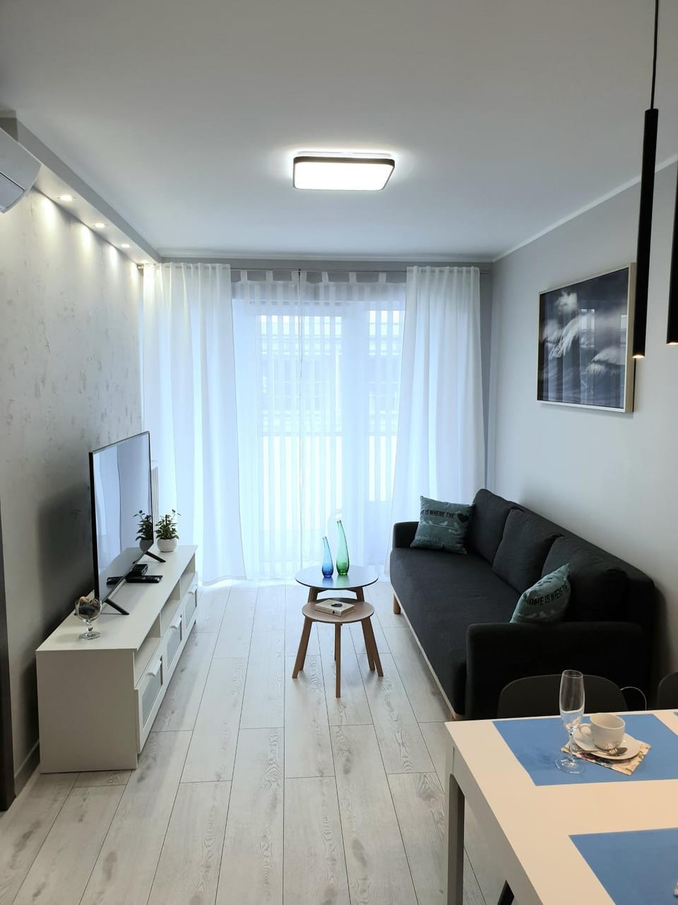 Communal lounge/ TV room, Living room, Seating area