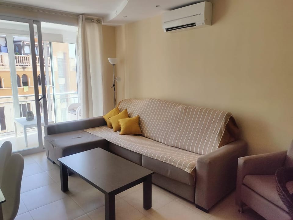 Living room, air conditioner