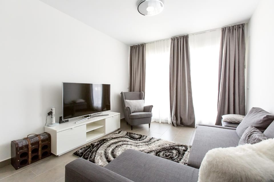 TV and multimedia, Seating area