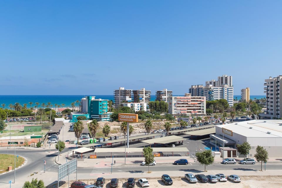 Neighbourhood, City view, Sea view, Street view, Supermarket/grocery shop