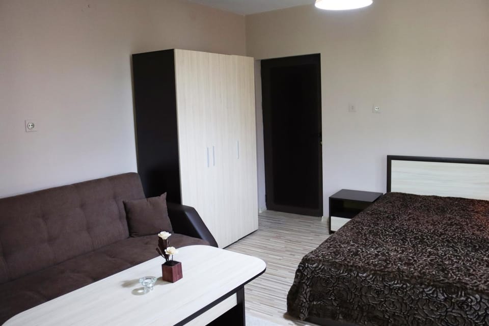 GREEN HOUSE - Попниколови Bed and Breakfast in North Macedonia