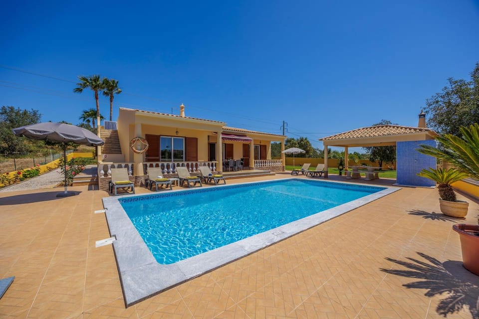 Villa Monte Velho Villa in Olhos de Água