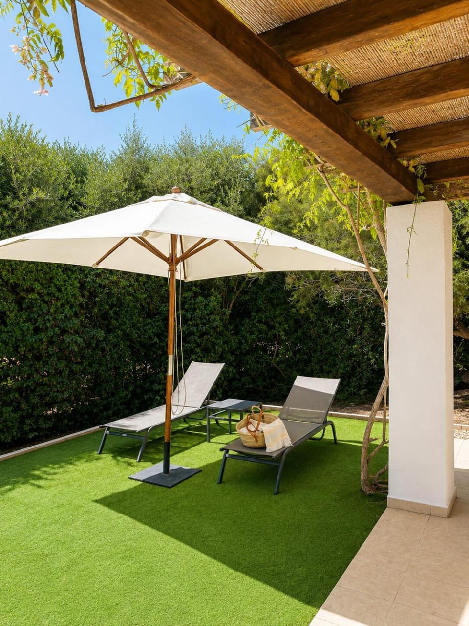 Biniancolla Ginesta House in Balearic Islands