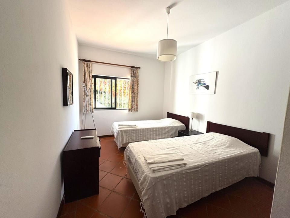 Bedroom, air conditioner
