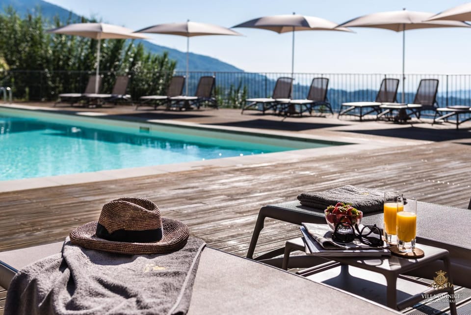 Natural landscape, View (from property/room), Balcony/Terrace, Landmark view, Mountain view, Pool view, Swimming pool, sunbed