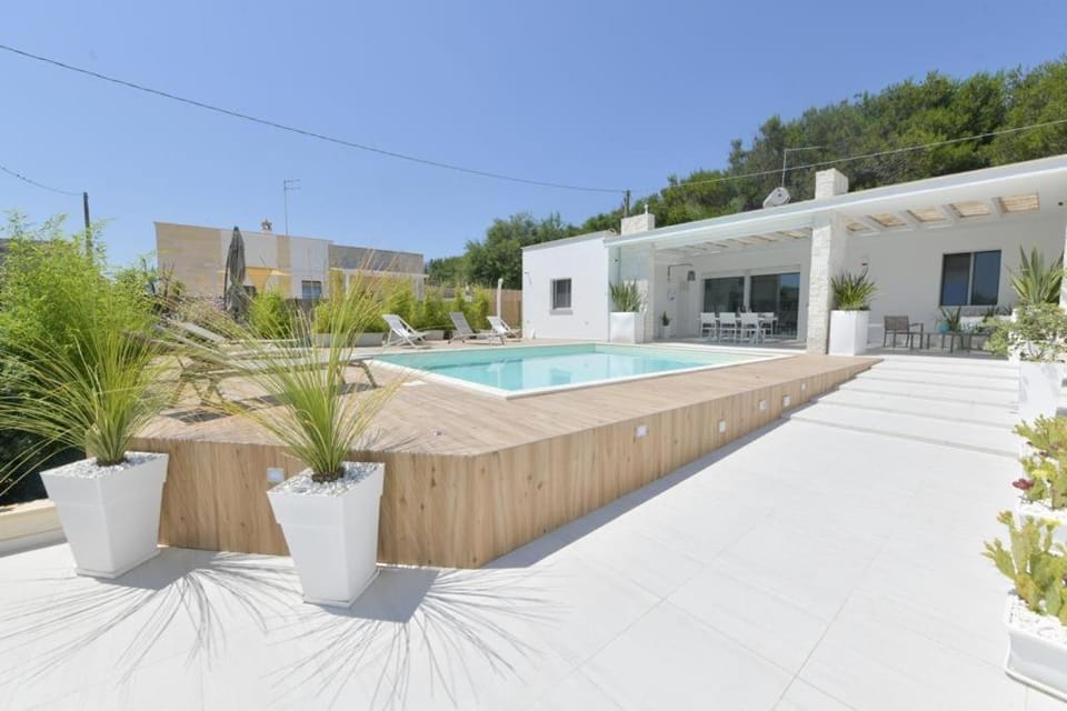 Il marchese in piscina Villa in Province of Taranto