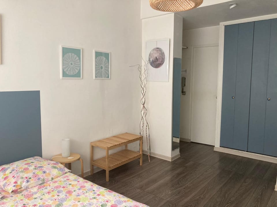 Studio Dragon avec gardien Apartment in Marseille