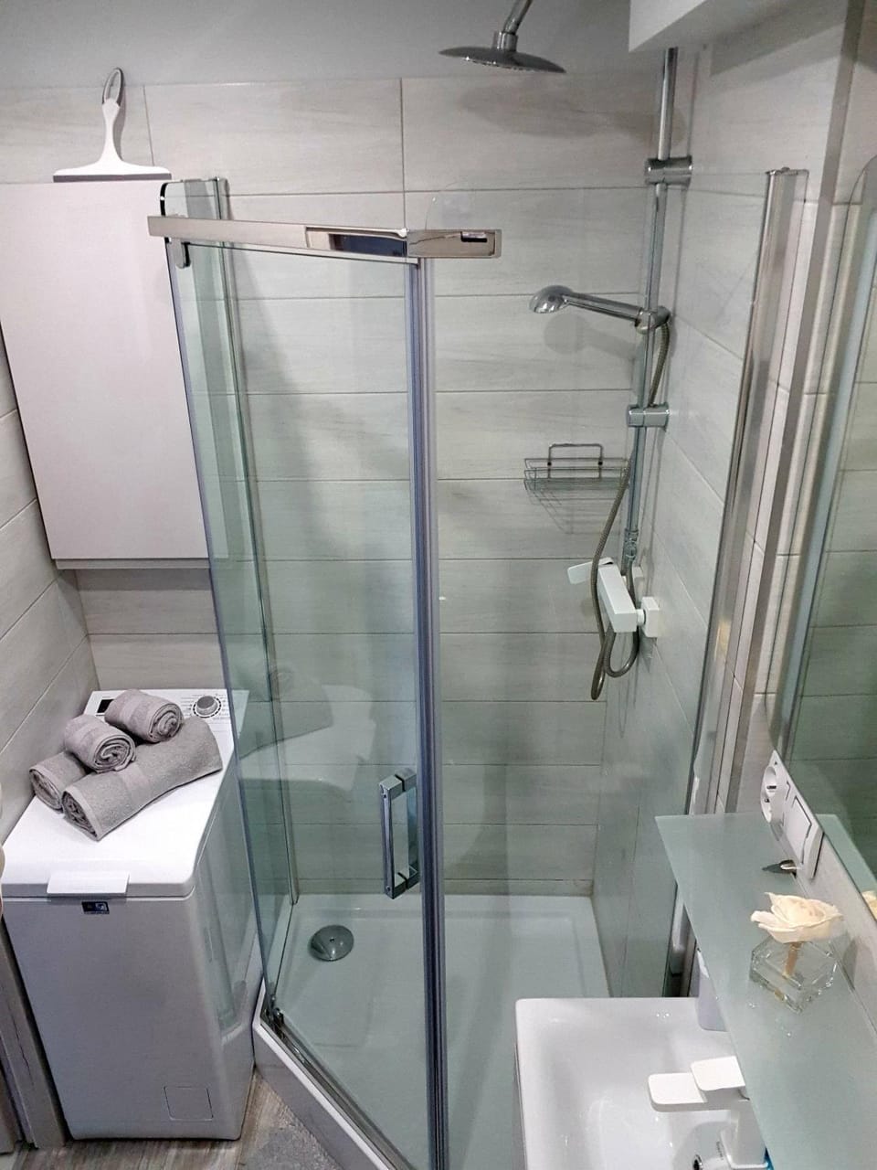 Shower, Bathroom