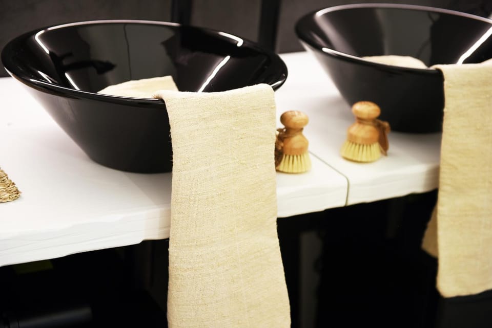 Coffee/tea facilities, Food and drinks