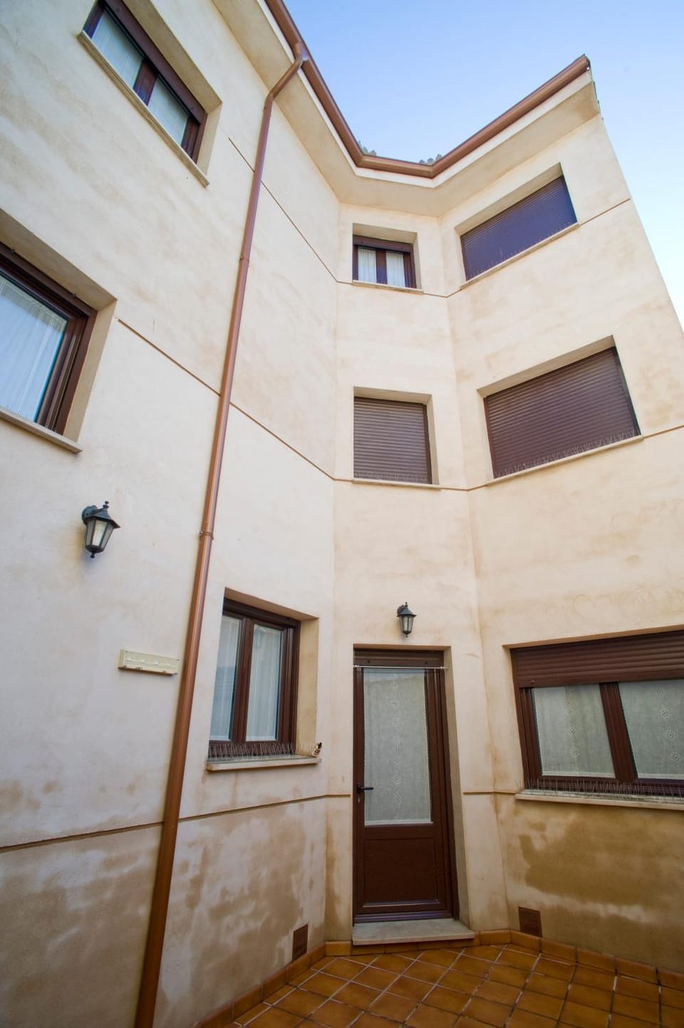 Property building, Day
