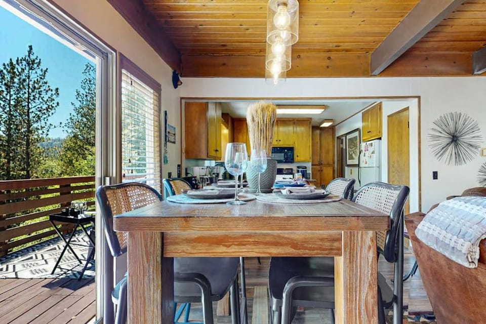 House of the Rising Sun House in Lake Arrowhead