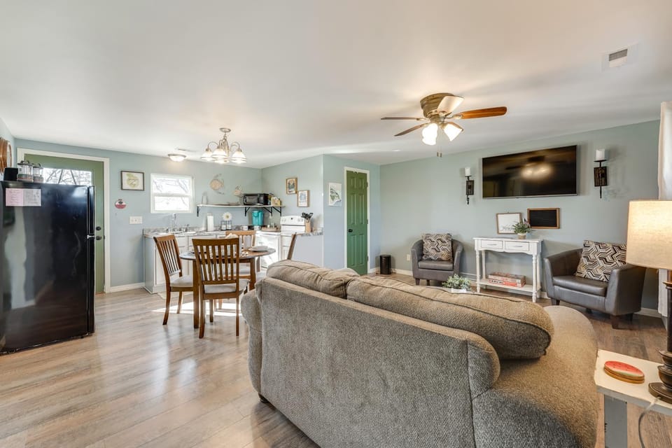 3 Mi to Table Rock Lake! Cozy Ozark Apartment Apartment in Arkansas