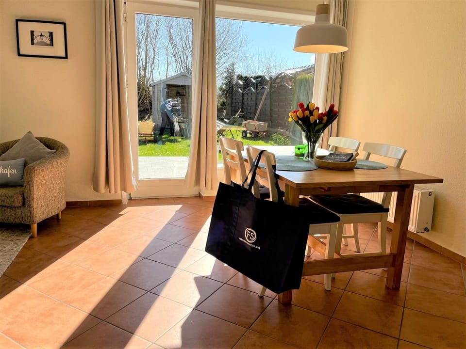 Haus Apfelgarten rechts House in Dahme