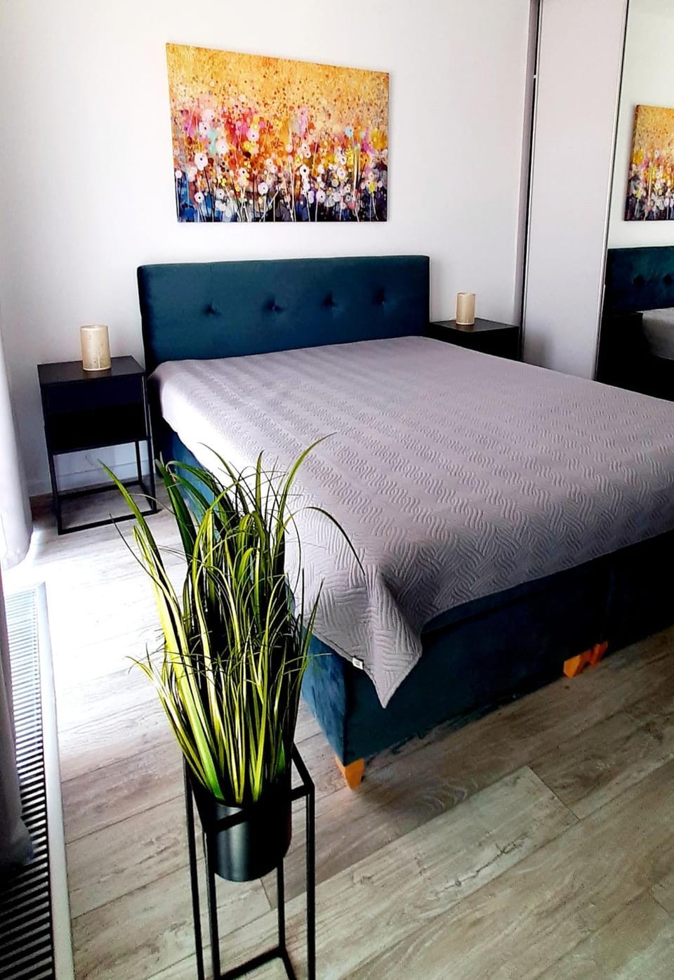 Bed, Photo of the whole room