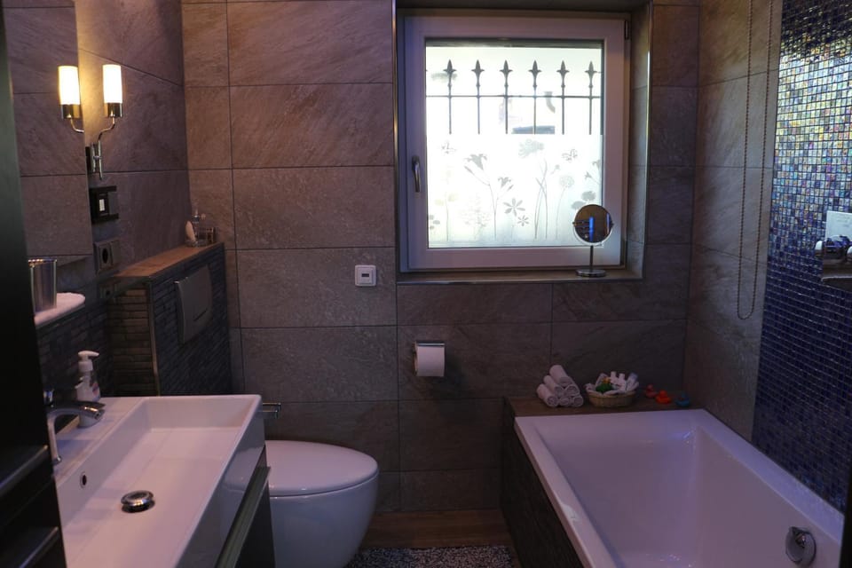 Shower, Toilet, Bathroom, Photo of the whole room, Bath