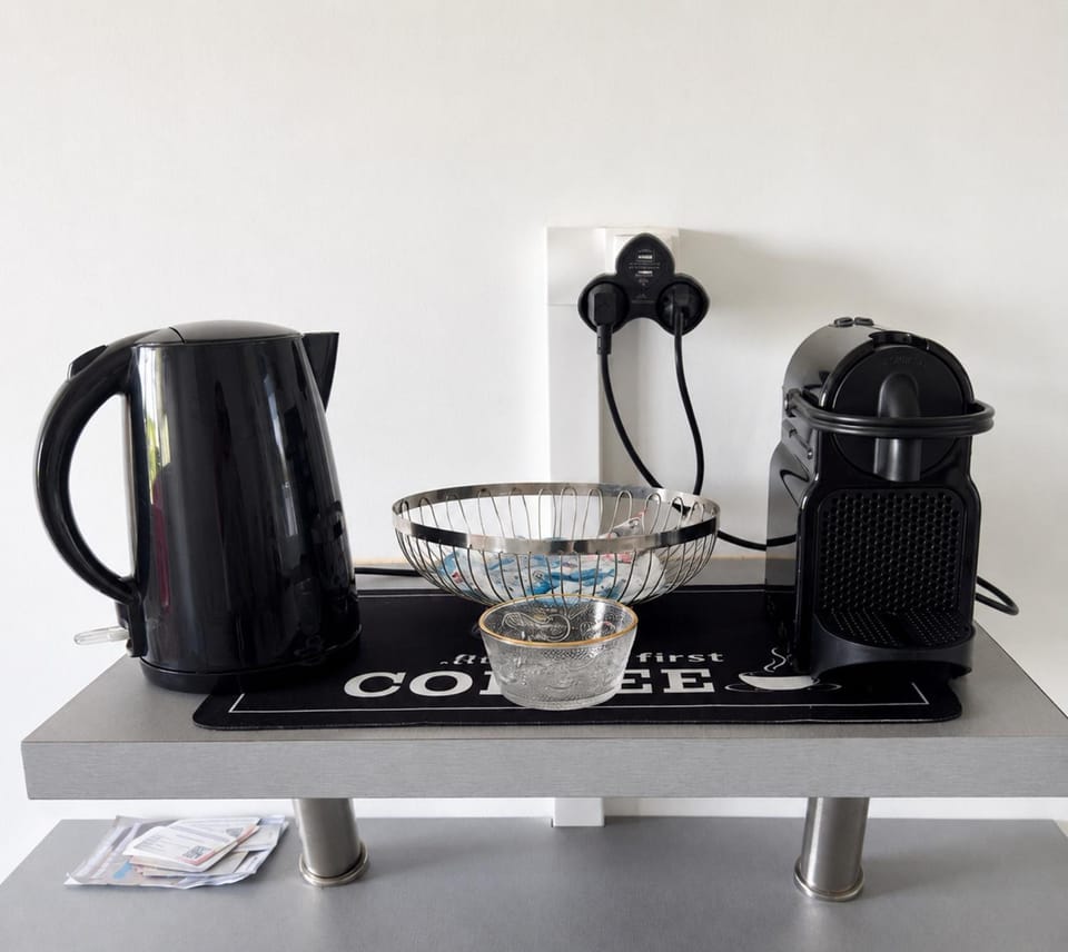Coffee/tea facilities