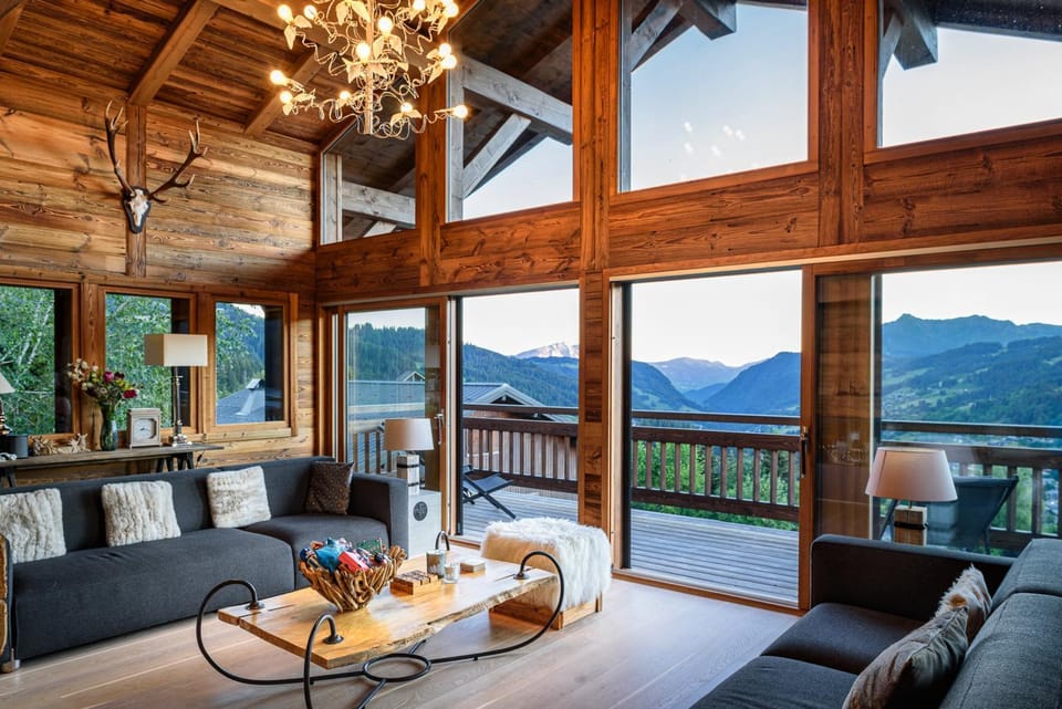 Living room, Mountain view