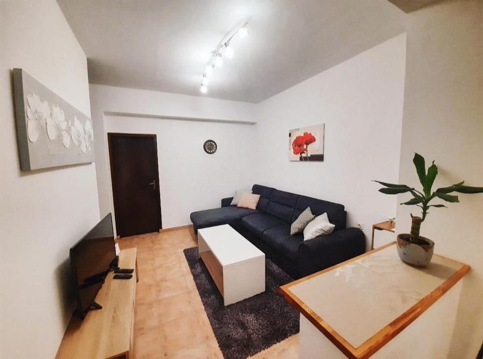 Apartment NENA near the city center with free parking Apartment in Pula